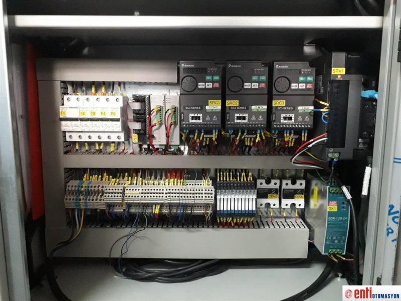 Ters Yatay Ön Band Sistemli Paketleme Makina Otomasyonu 